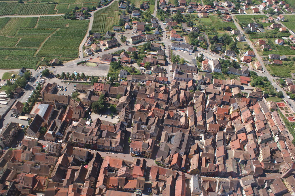 Gites Les Bains Riquewihr Exterior foto